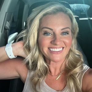 Meet your Posher, Molly